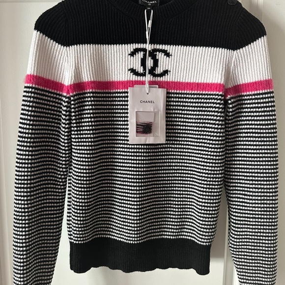 Chanel Logo sweater size 34 - Picture 1 of 7